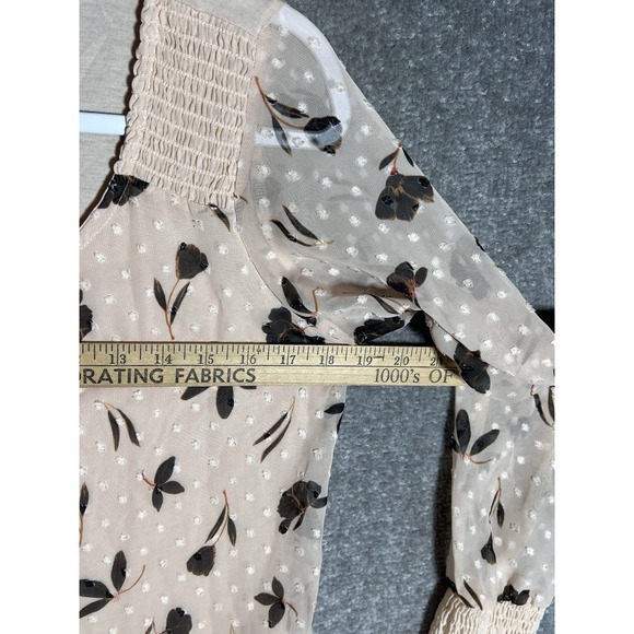 Lauren Conrad Top Womens Sz Small Swiss Dot Floral Sheer Puff Sleeves Scoop Neck - Picture 5 of 6